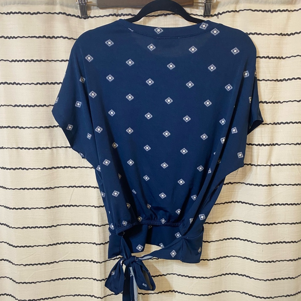 Willow Root Blue Patterned Top - Picture 3 of 5